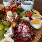 Tourist Farm Frost Hotel *