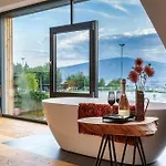 Tourist Farm Frost Hotel