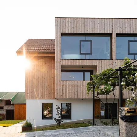 Hotel Tourist Farm Frost Maribor