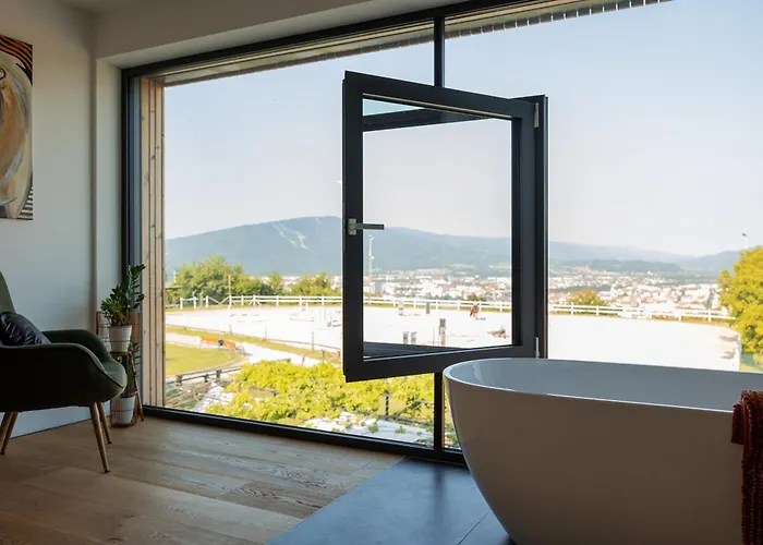 Tourist Farm Frost Hotel