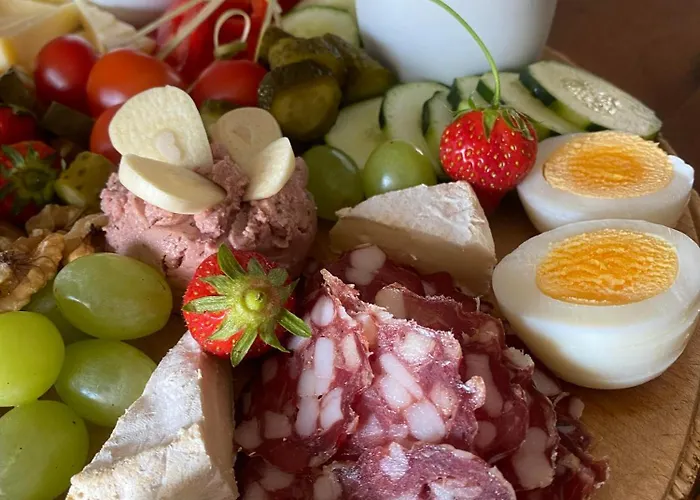 Tourist Farm Frost Hotel *